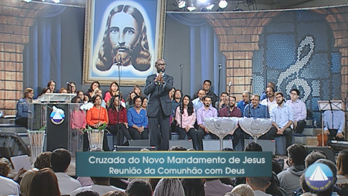 Celebrando os 44 anos da Proclamação da Religião Divina